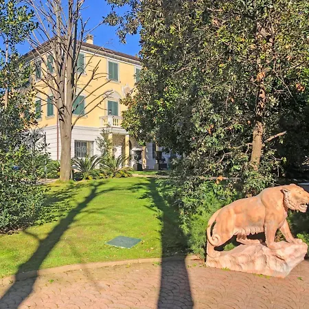 Sleeps 12 With Pool Air Con And Wifi Pegazzano